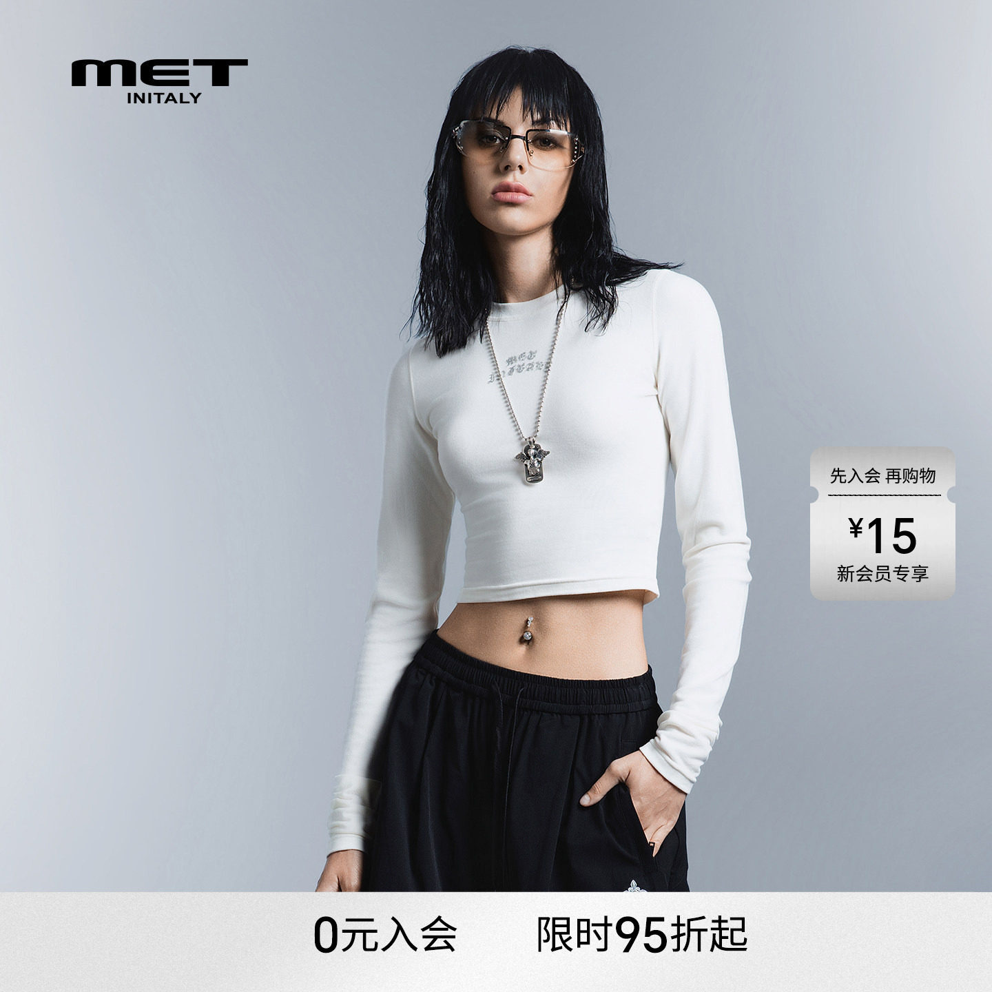MET initaly早春白色长袖短款T恤女修身基础款字母印花休闲上衣