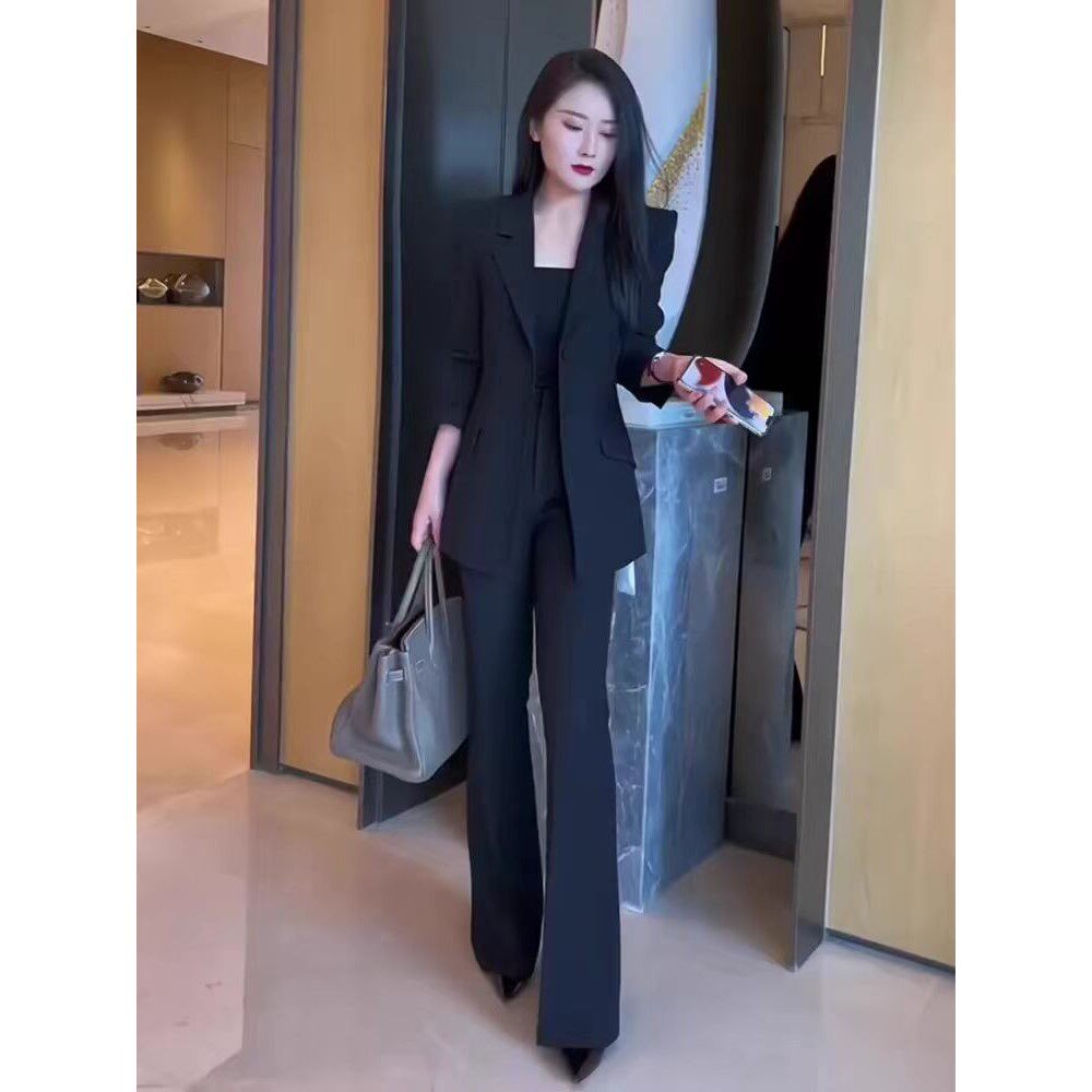 黑色西装套装女炸街显瘦气质韩版新款洋气西服微喇裤2024春季上衣