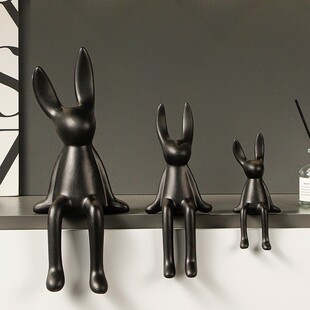 小众创意坐姿长耳兔摆件高级感轻奢客厅电视柜酒柜玄关家居装饰品