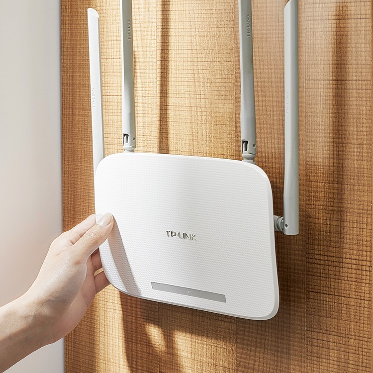 排插固定器壁挂插线板插座收纳置物免打孔机顶盒路由器整理墙上贴