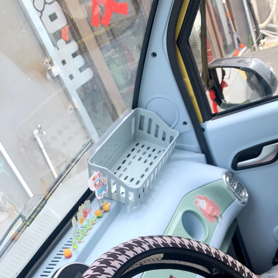 电动四轮车内收纳盒快递电三轮车驾驶室收纳筐电四轮车置物架全封