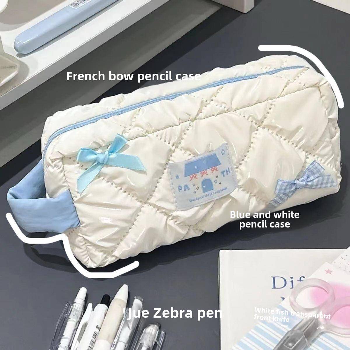 新款法国蓝弓学生笔袋，可爱好看的文具收纳袋，大容量女生化妆袋
