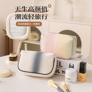 新款 PU皮渐变立体化妆包便携洗漱包收纳护肤品化妆收纳化妆包 女式