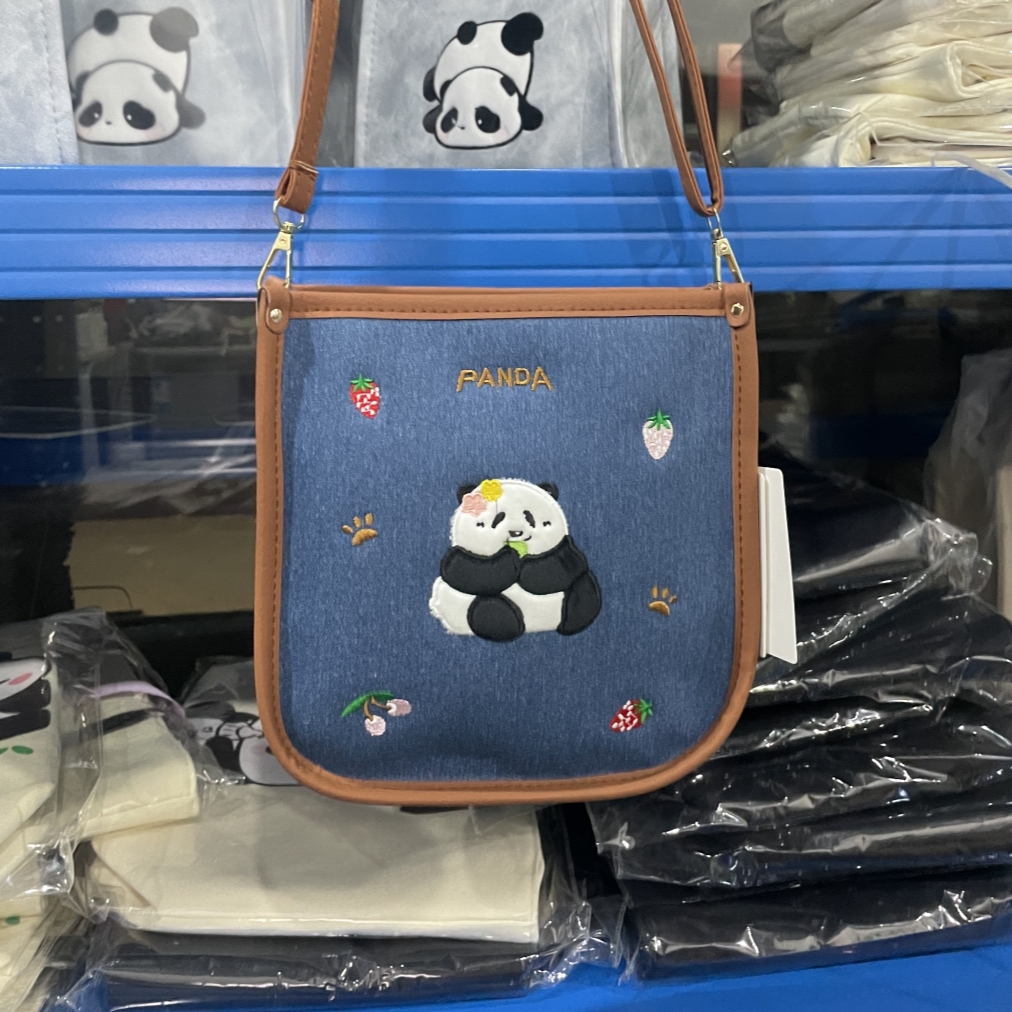 【新款mini款】熊猫文创小方包水果熊猫刺绣托特包通勤单肩包腋下