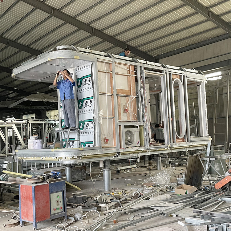 网红户外景观打卡太空舱民宿科技感体验露营小屋集成景观房屋