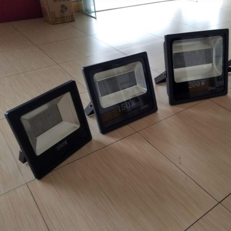 新款方形200Wled投光灯外壳贴片款，大量现货！
