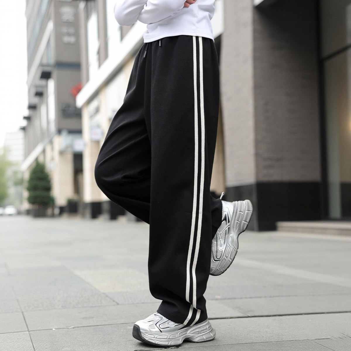 女童春装裤子2026中大童初中生女孩儿童洋气百搭针织运动直筒卫裤