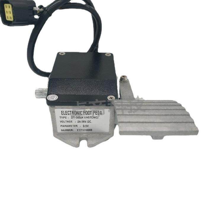 TCM电动蓄电池叉车专用电子油门脚踏板0-5V加速器DT-005K1-H5