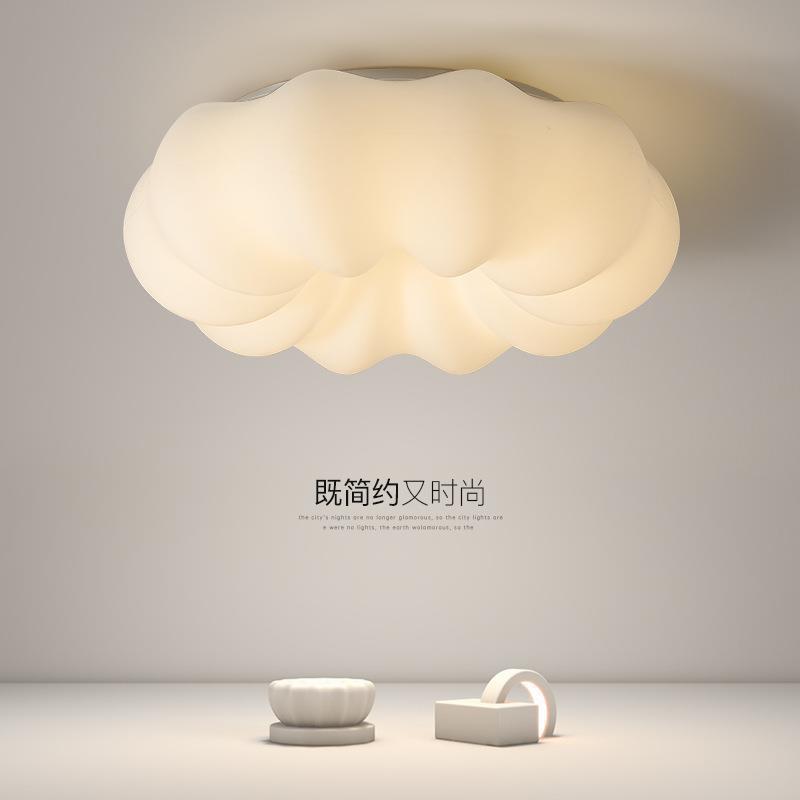 卧室灯2022年新款主卧儿童房灯女生书房间灯创意客厅云朵吸顶灯具