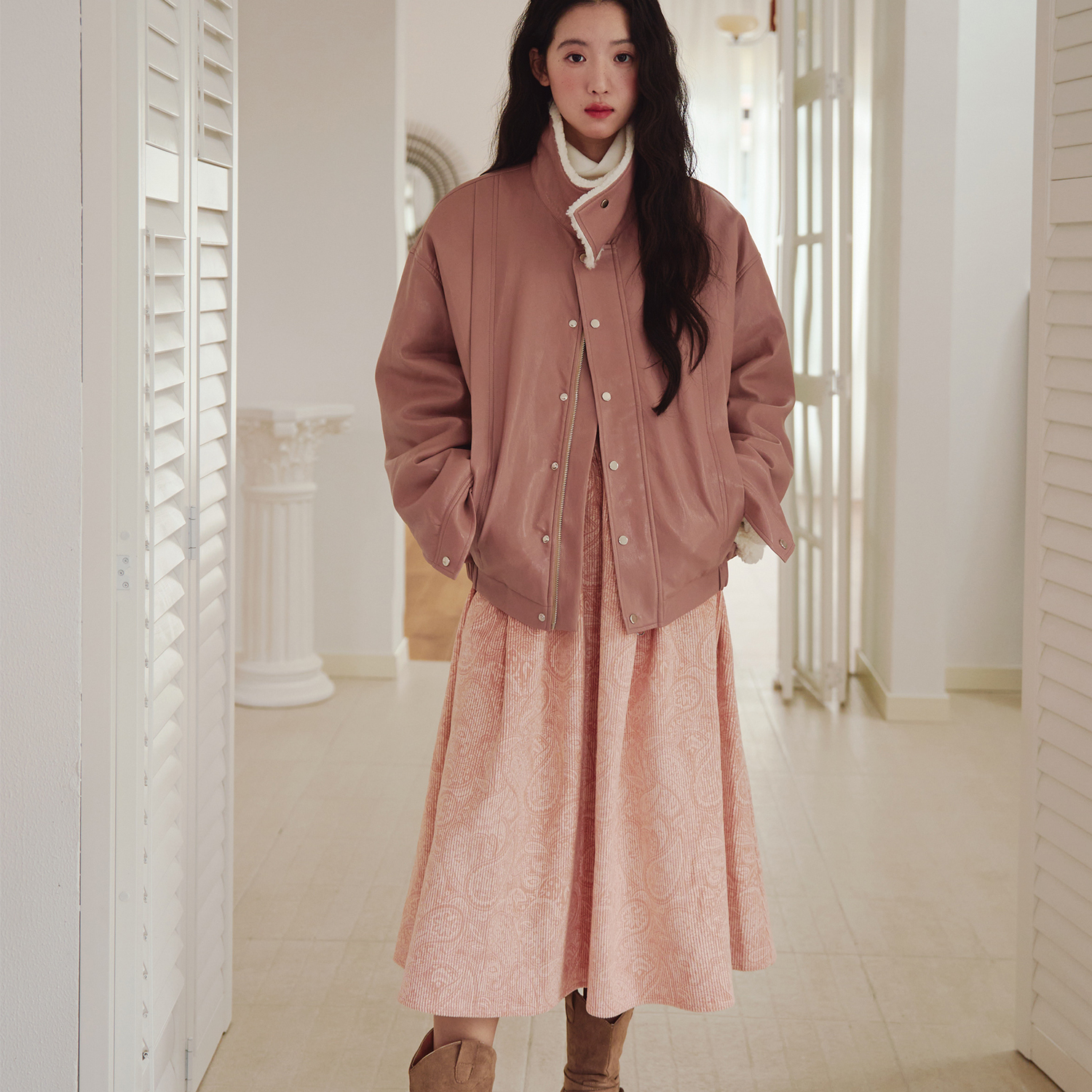 “彩色胶片”宽松秋冬厚毛绒内里皮衣夹克