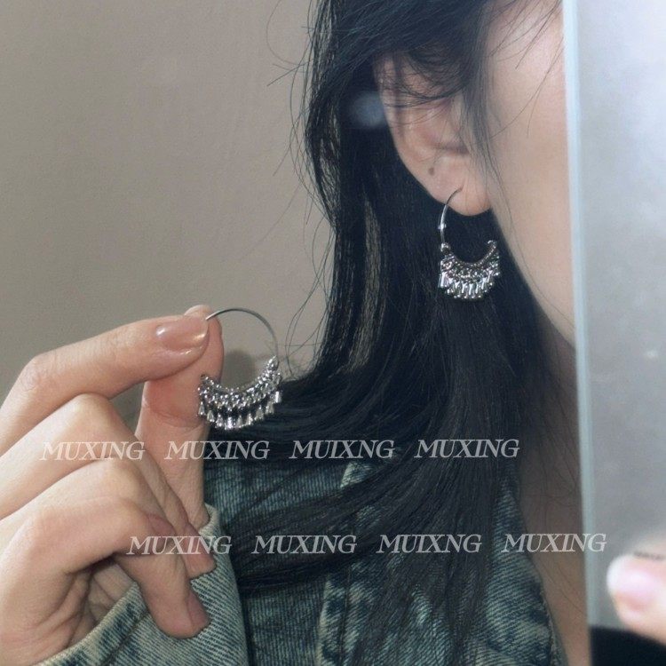「轻曳」秋冬新款耳钩清冷感灵动仙气气质温柔百搭精致小众耳坠,饰品/流行首饰/时尚饰品新,耳环,淘宝优惠券,粉丝福利购,淘宝优惠卷