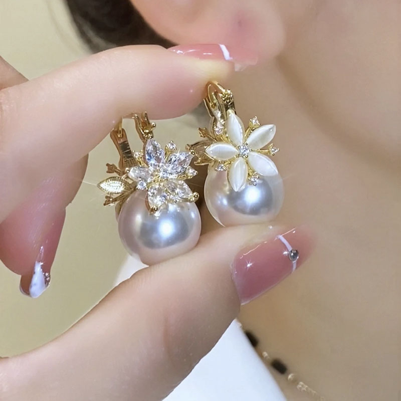 花朵珍珠耳扣高级感超仙优雅
