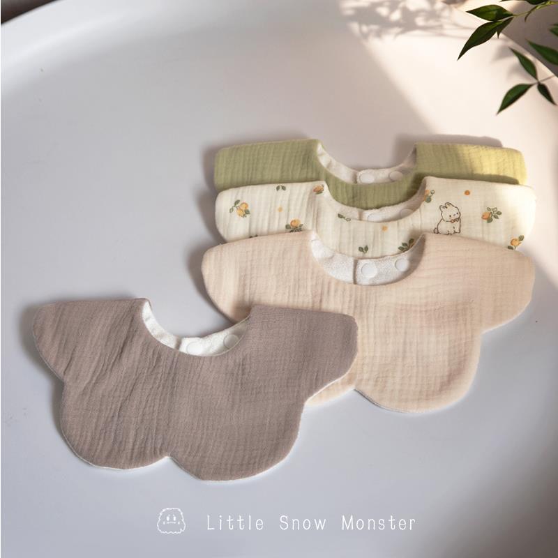 Snow Master婴儿棉纱花瓣防水纯色360度旋转口水巾新生宝宝围嘴兜