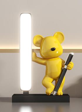 创意小熊小夜灯笔座摆件客厅电视柜玄关酒柜书房卧室办公室装饰品