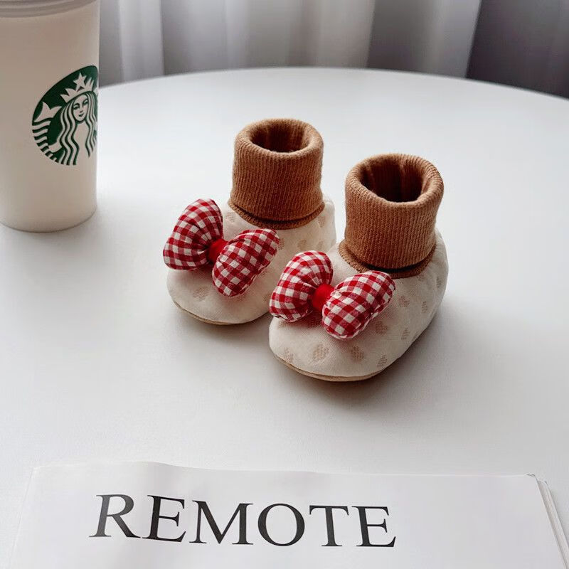 宝宝冬季加绒加厚保暖棉鞋