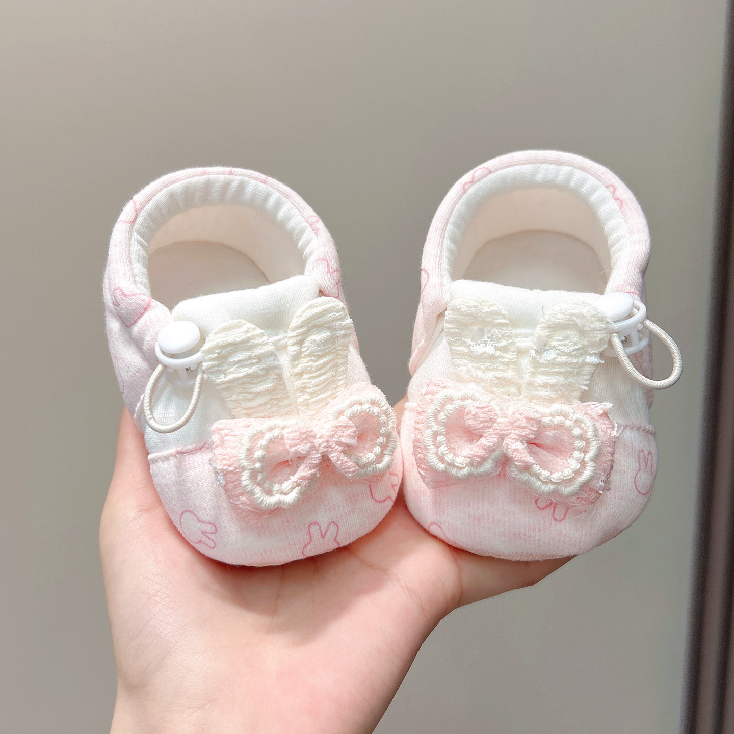 春夏婴儿软底防掉防滑薄款步前鞋图片
