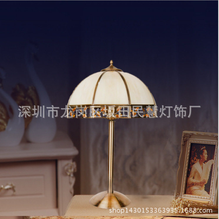 酒店台灯灯饰批发新款玻璃铜灯厂家供应