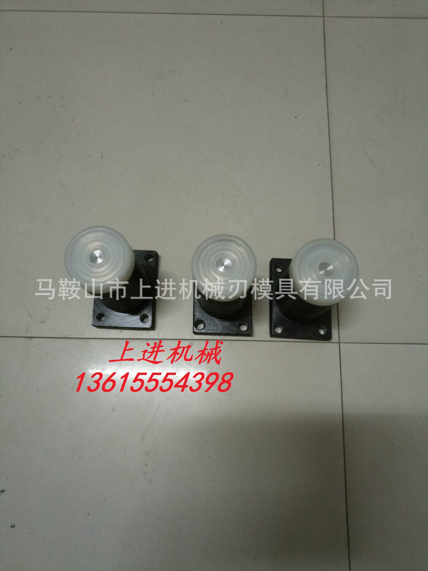 厂家供应液压剪板机配件压料缸剪板机压脚规格:75*105*200