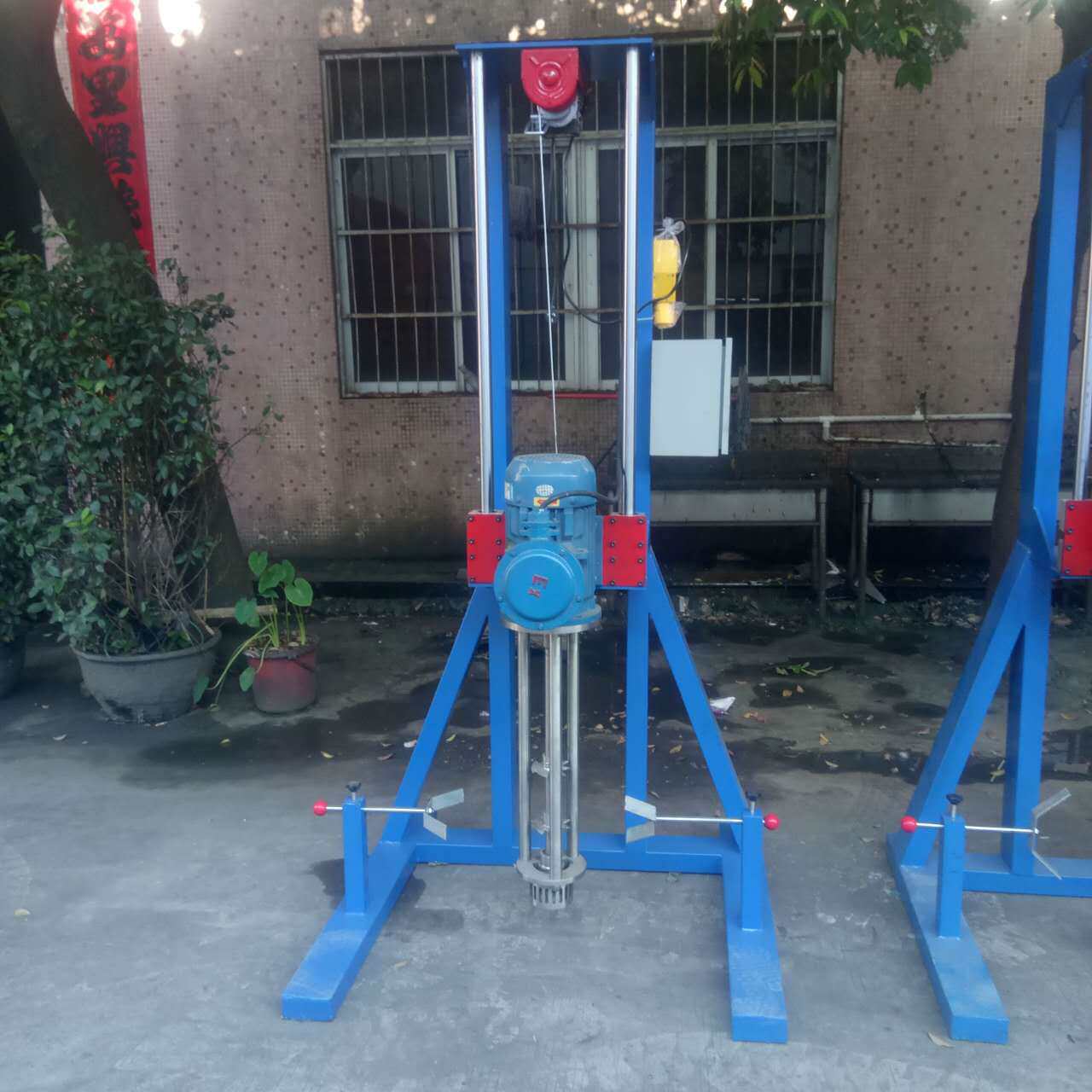 供应7.5kw高速分散机 液体化工用搅拌机 色浆颜料搅拌高速分散机