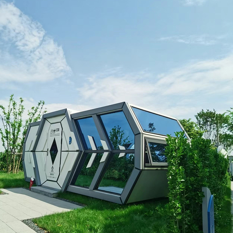湖景房太空舱 周边旅游帐篷露营地金属房屋 探险露营科幻飞船屋