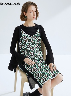 【呼呼严选粉丝专享】【曼德诗】包臀裙极简V领吊带七分袖连衣裙