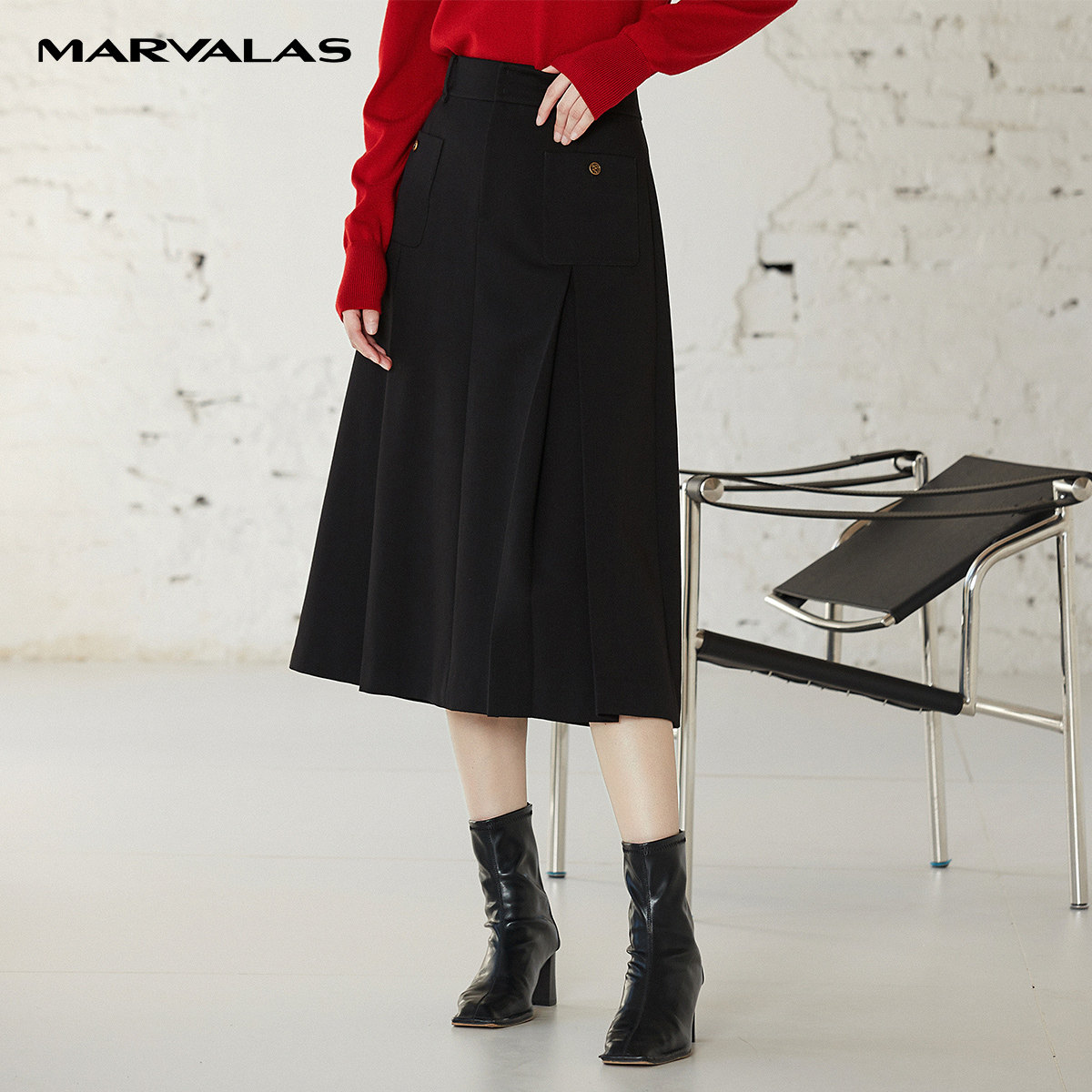 【粉丝专属】【专柜同款】M207302383曼德诗黑色半身裙女中长西装