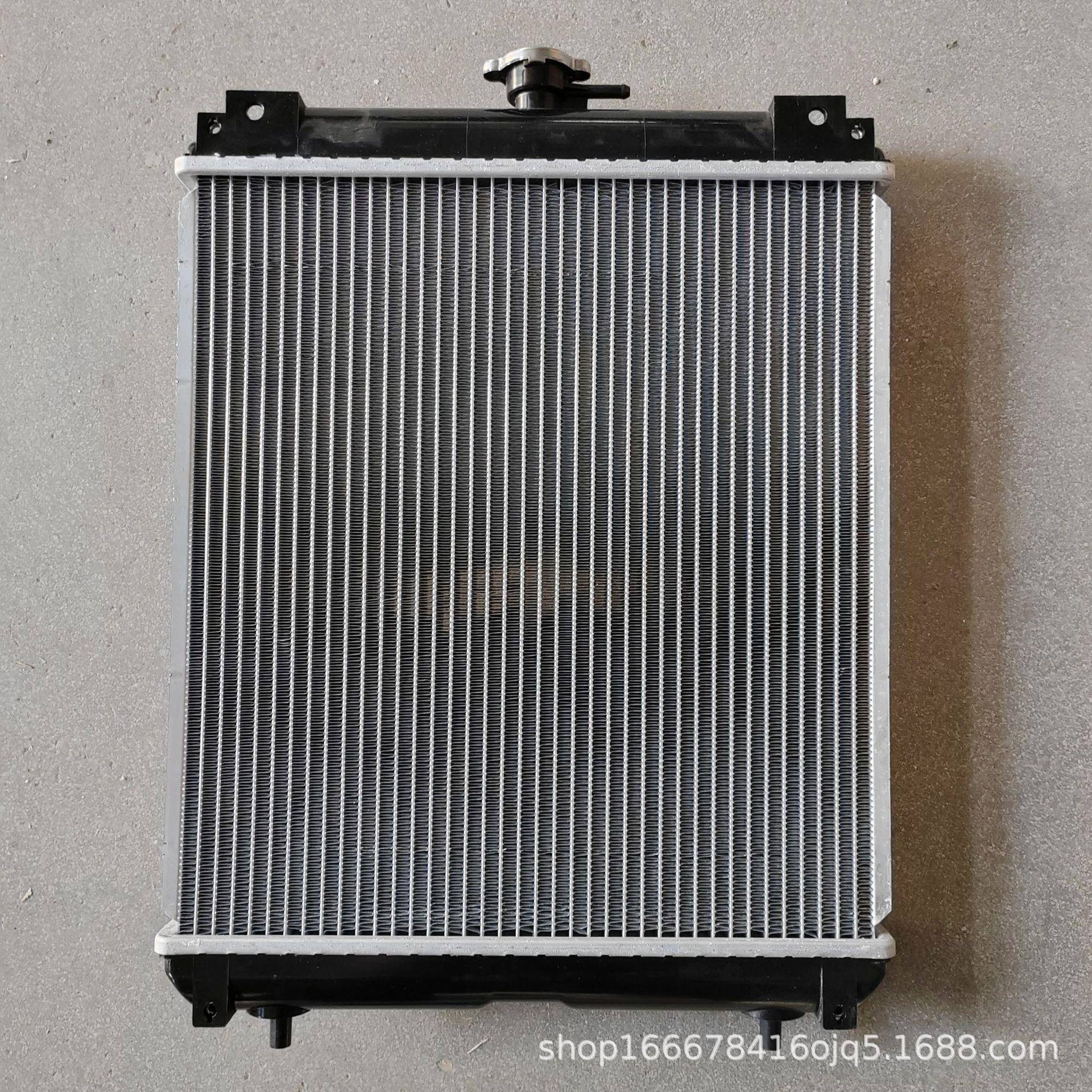 适用于SK30发电机配件挖掘机散热器水箱