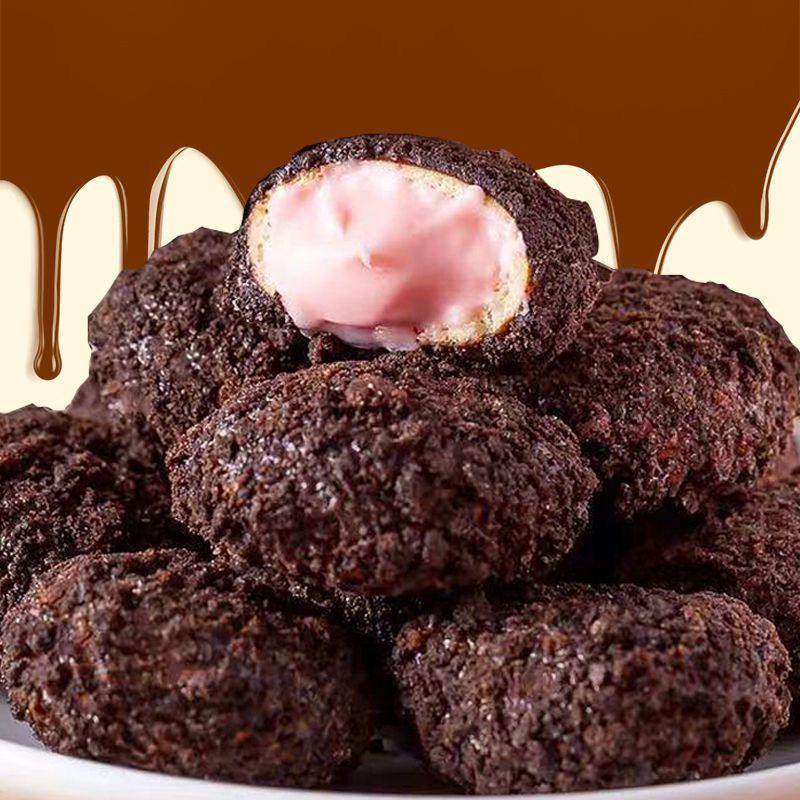 正宗草莓爆浆曲奇小丸子桶装爆浆小丸子奶油夹心巧克力饼干小