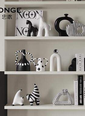 现代轻奢客厅餐边柜酒柜抽象条纹艺术装饰高档个性小众样板间摆件