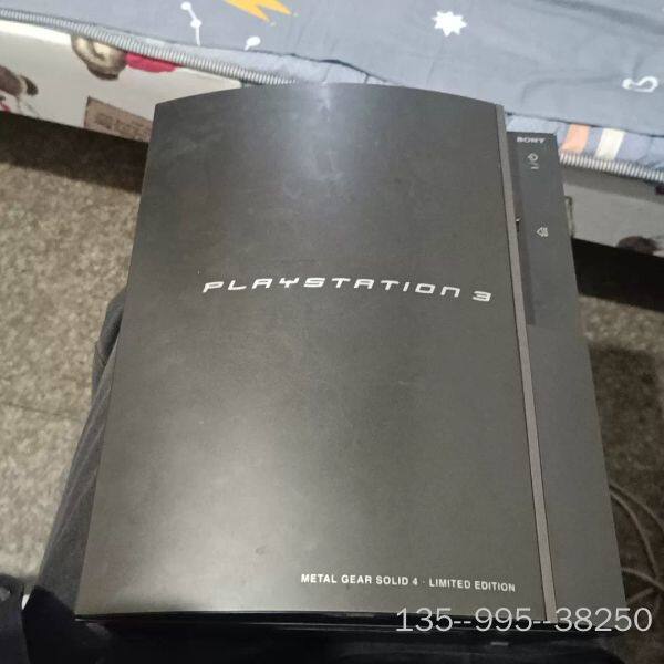 合金装备钢版限定ps3主机 只主机 无拆 带个电源详谈