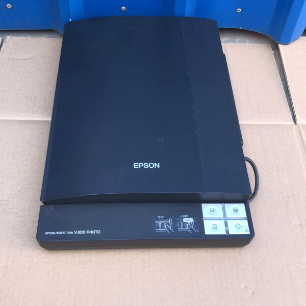 爱普生V300 V330底片扫描仪，都是、使用正