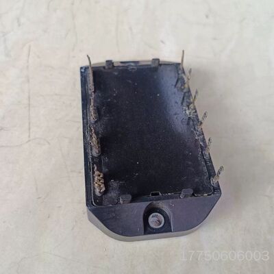 PM50RL1C060模块实拍功能包好，外壳给压破了