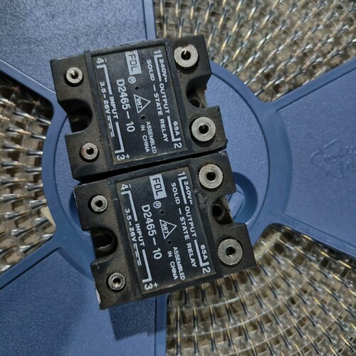议价固态继电器FDL 型号D2465-10，65A继电器。低压控
