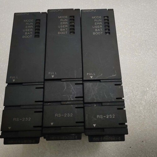 CPU模块Q02CPU3个，实拍图，功能完好，220议价