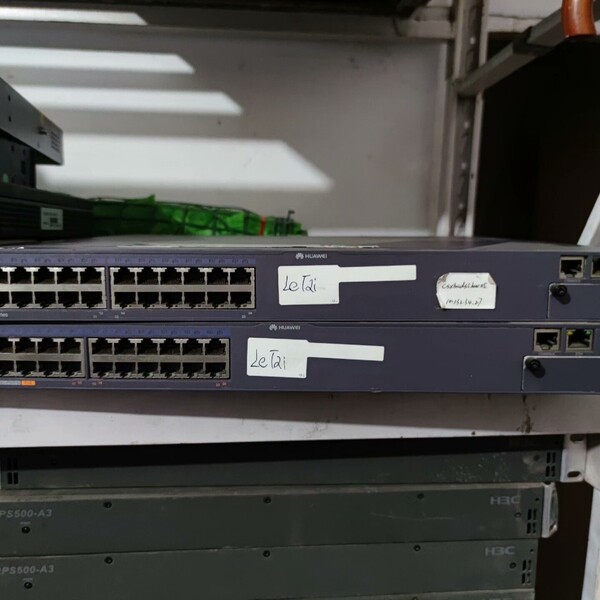 " S5328C-PWR-EI 24口千兆三层交换机,8成"