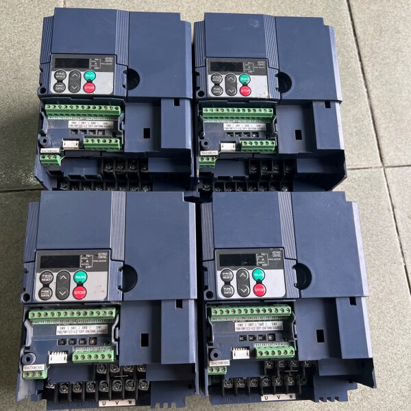 非标价瀵屽＋鍙橀鍣‵RN3.7E1S-2J 锛�3.7KW 220V锛�议价