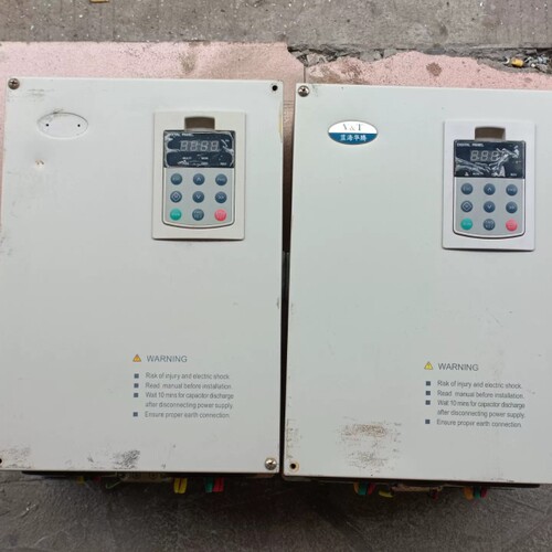 议价蓝海华腾变频器E5-PA-4T22A-69 22KW