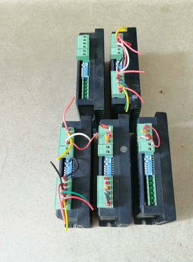 议价东么川步进驱动器，型号 DM542A一个，DM545A三个，议价