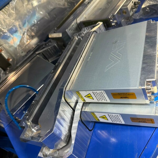 议价瑞士VAT蝶阀，型号0340X-CA24-COO1/2640维修