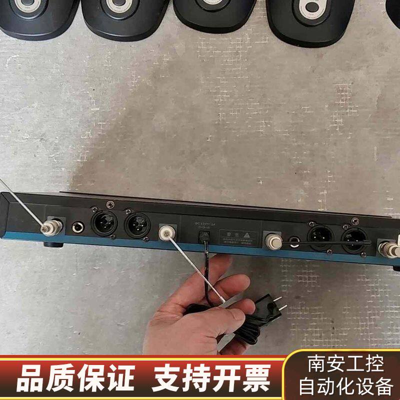 舒普UCS8无线话筒接收主机，8路无线话筒接收机，使用拆询价