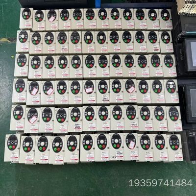 Toshiba东芝变频器VF-S11系列，0.75k议价