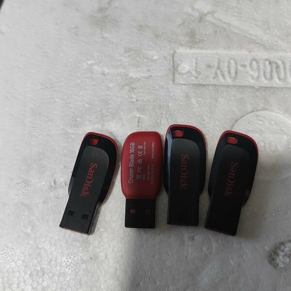 检修闪迪SanDisk Cruzer Blade U盘，8G和1详询