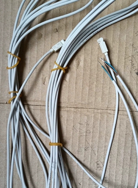 议价SMC磁性开关感应器D-F8N，全新原装正品，。