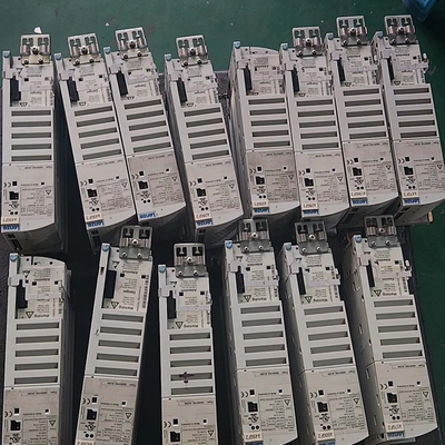 E82EV152-4C200伦茨变频器 提供测试视频 原装拆议价