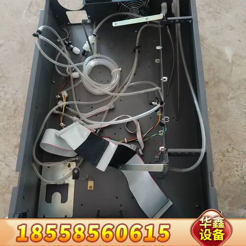 EC9841B 氮氧化物分析仪机箱一套，里面管路按键还在