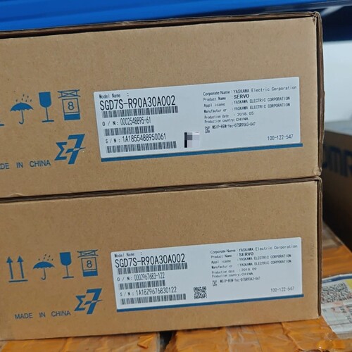 全新YASKAWA伺服驱动器SGD7S-R90A30A0
