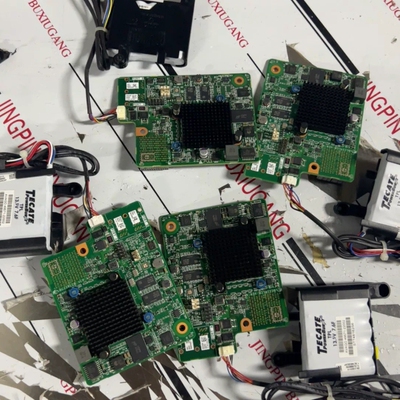 RU450C-M 2G(Avago3508) SAS/SAT