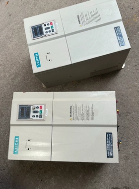 议价伟创AC80S-037-B两台塔吊机用成色如图需要联系经常碰维修