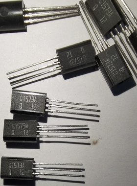 议价C1573A三极管，全新余料，成色如图，铜脚，：30