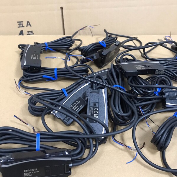 全新光纤放大器E3X-HD11  图片实拍议价